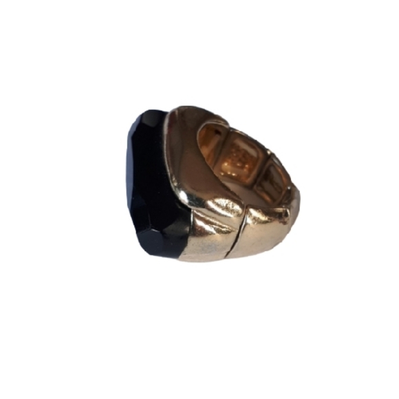 Black and gold ring - Picture 2 of 2